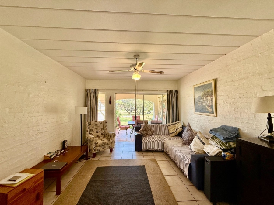 2 Bedroom Property for Sale in Caribbean Beach Club North West